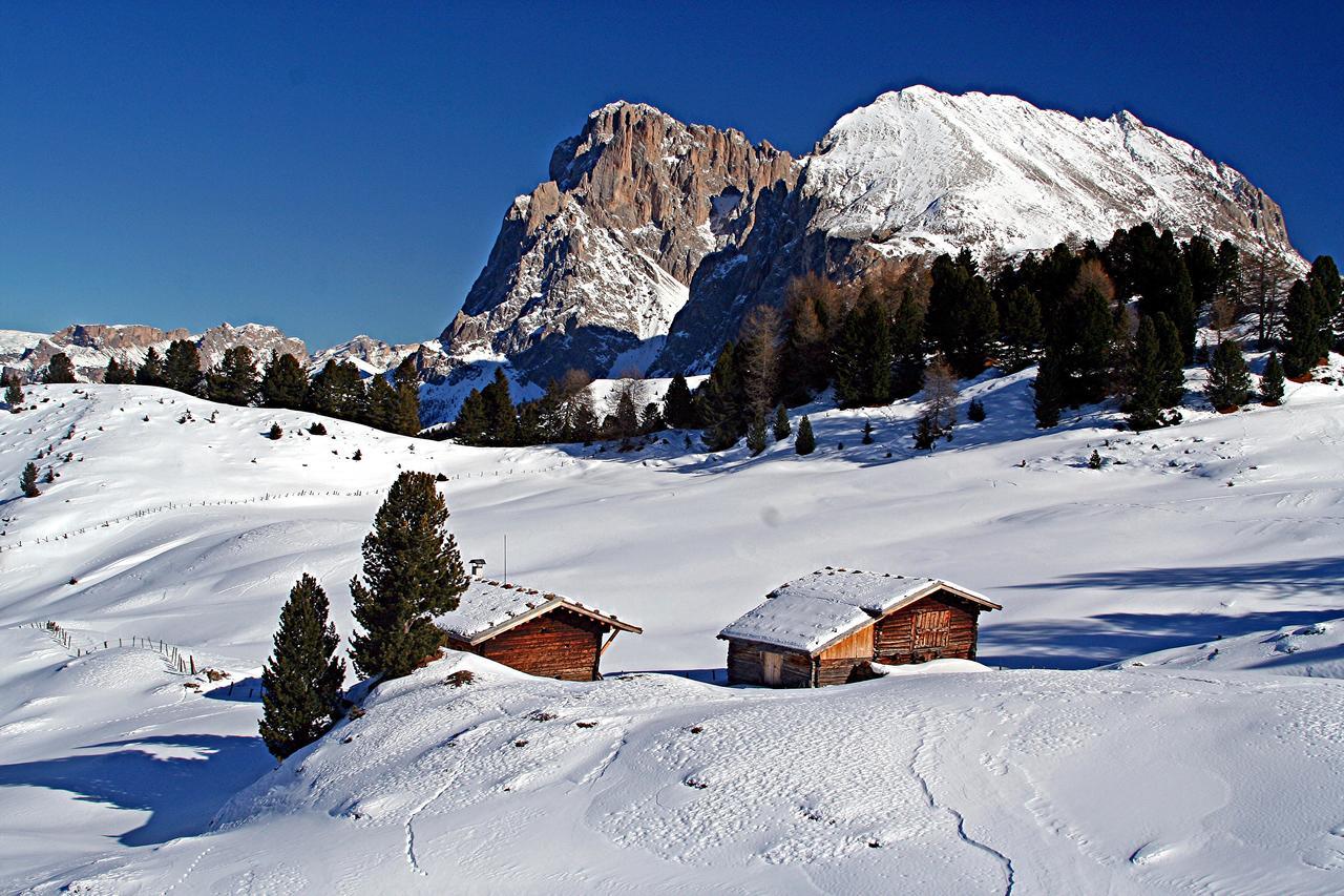 Gasthof Edelweiss ตีเรส ภายนอก รูปภาพ